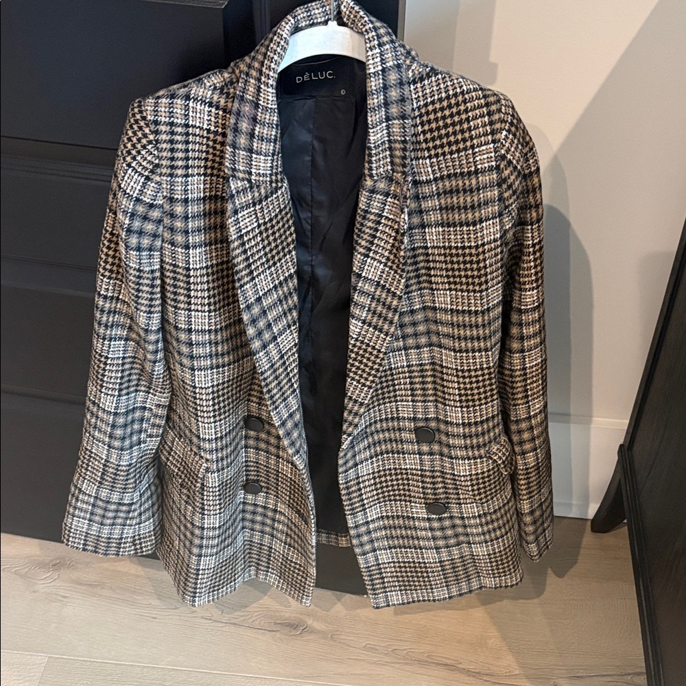 DE LUC Stylish Checkered Blazer